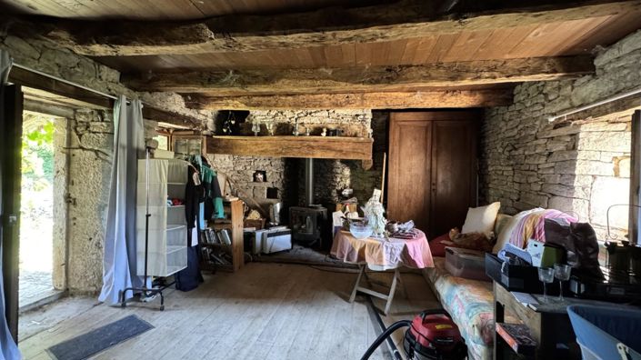 Image No.6-2 Bed House for sale