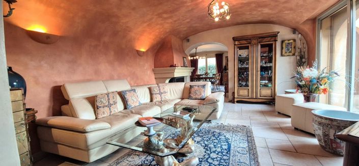 Image No.12-3 Bed House for sale