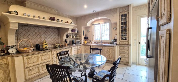 Image No.17-3 Bed House for sale