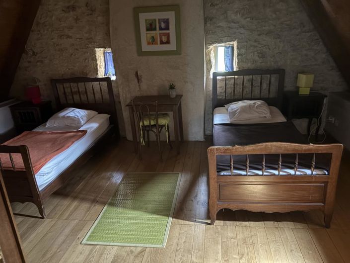 Image No.19-3 Bed Property for sale