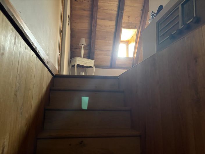 Image No.20-3 Bed Property for sale