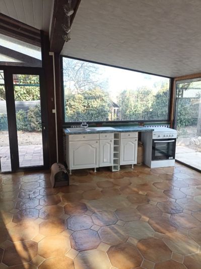 Image No.8-5 Bed House for sale