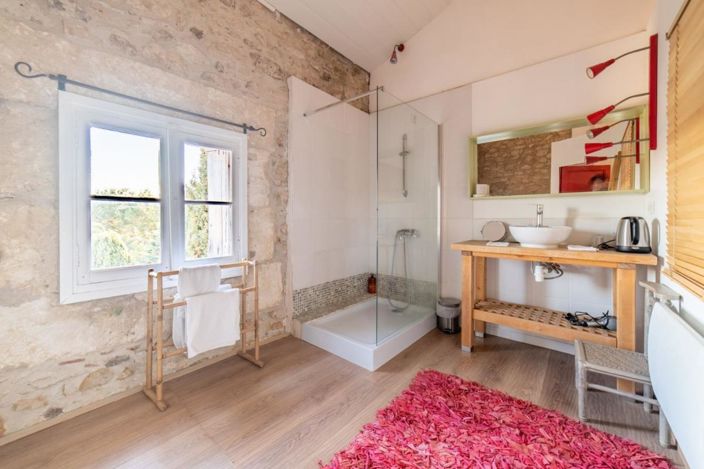 Image No.18-12 Bed House for sale