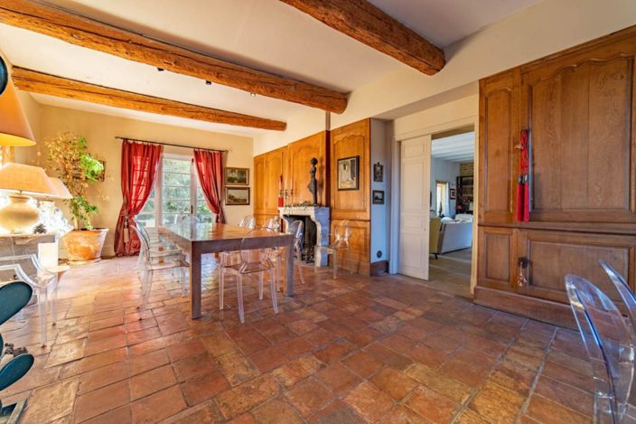 Image No.4-12 Bed House for sale