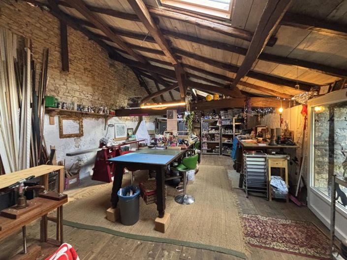 Image No.13-2 Bed Property for sale