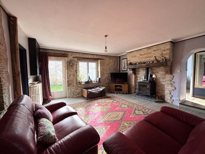 Image No.4-2 Bed Property for sale