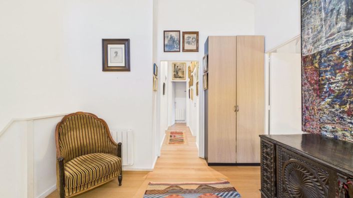 Image No.11-4 Bed Property for sale