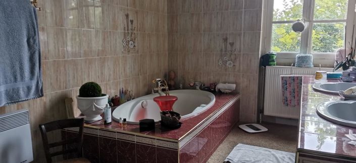 Image No.10-4 Bed House for sale