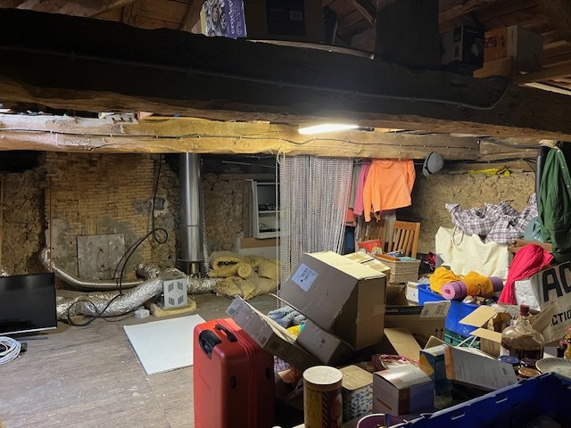 Image No.16-3 Bed Property for sale