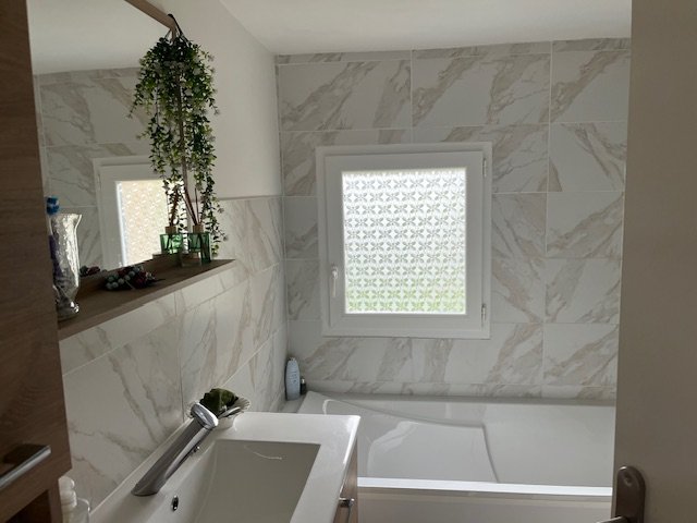 Image No.7-3 Bed Property for sale