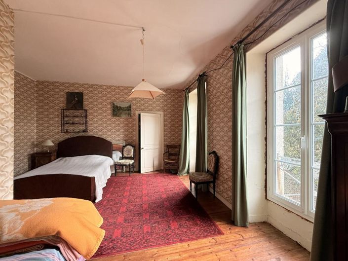 Image No.19-9 Bed House for sale