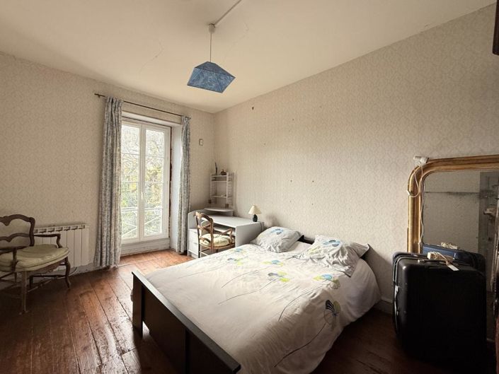 Image No.20-9 Bed House for sale