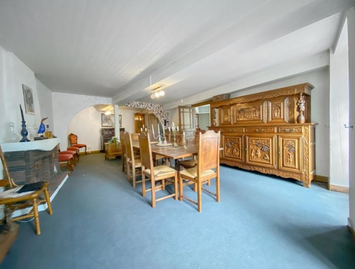 Image No.15-4 Bed Property for sale