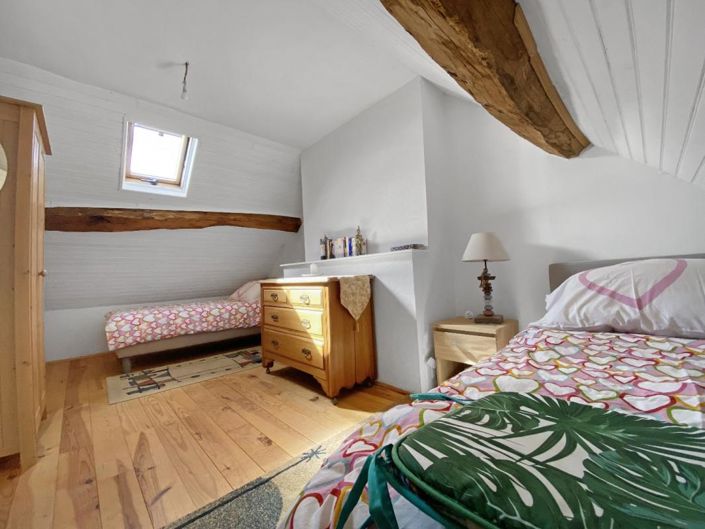 Image No.16-3 Bed Property for sale