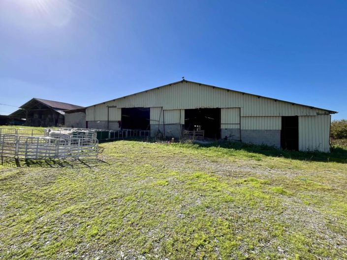 Image No.12-2 Bed Property for sale