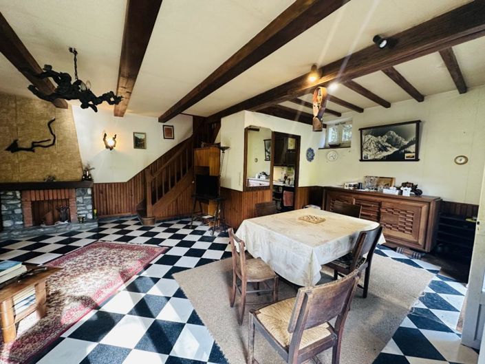 Image No.10-3 Bed House for sale