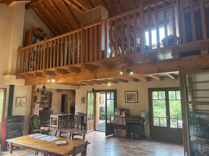 Image No.11-5 Bed Property for sale