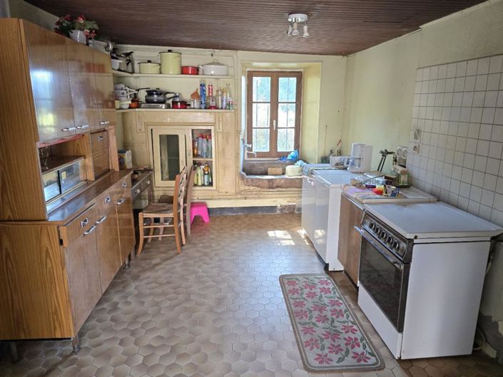 Image No.13-6 Bed Property for sale