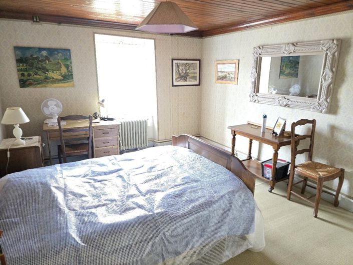 Image No.16-6 Bed Property for sale