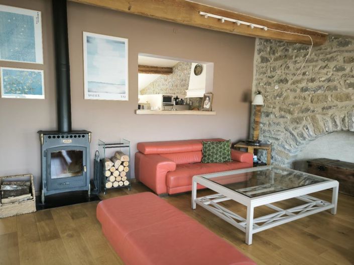 Image No.10-3 Bed Property for sale