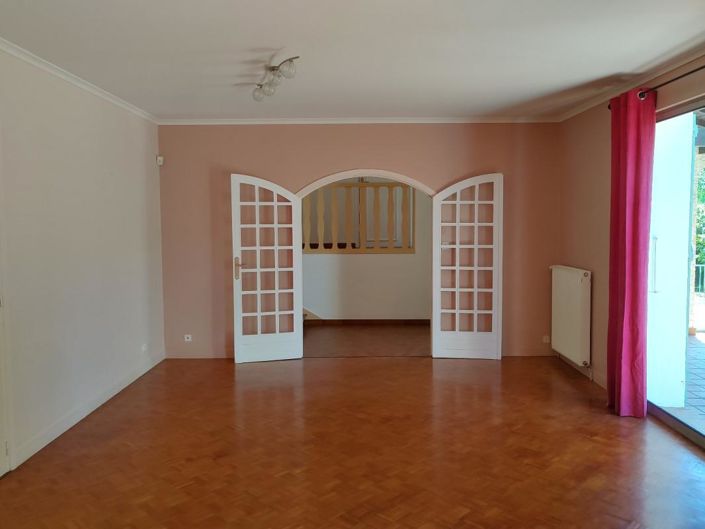 Image No.3-Maison de 5 chambres à vendre à Saint-Georges-de-Luzençon