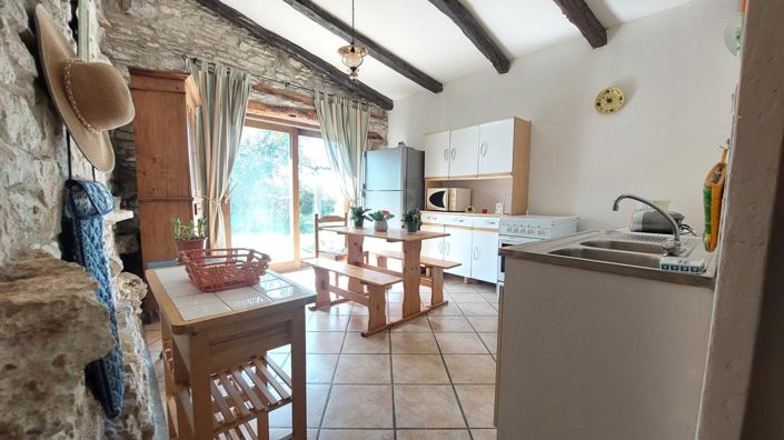 Image No.12-6 Bed House for sale