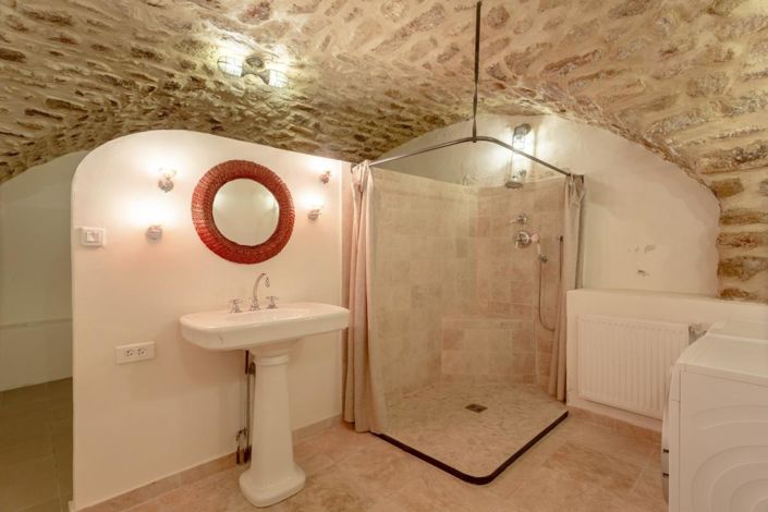 Image No.14-4 Bed House for sale