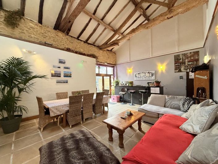 Image No.15-7 Bed House for sale