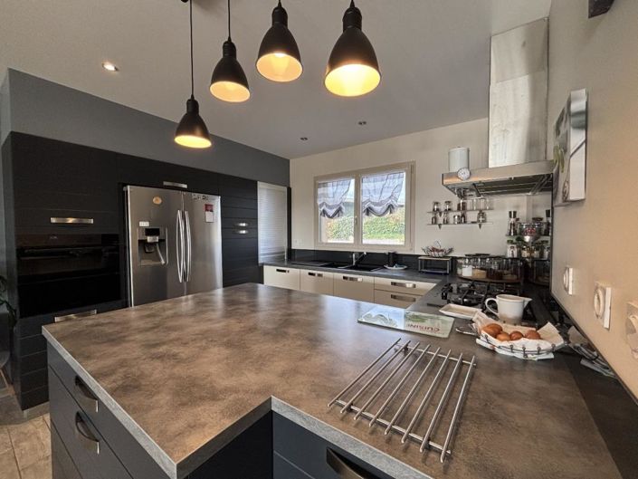 Image No.6-2 Bed House for sale