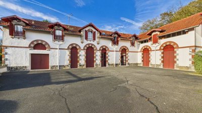 1 - Cambo-les-Bains, House