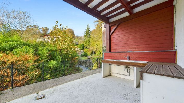 Image No.12-8 Bed House for sale