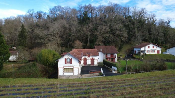 Image No.16-8 Bed House for sale