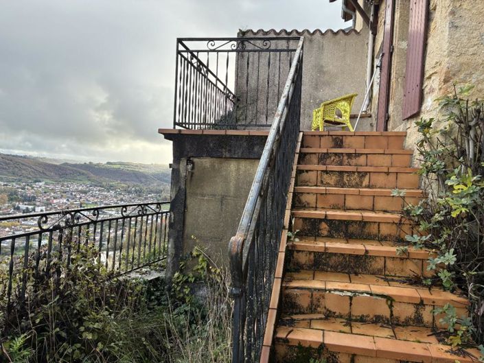 Image No.11-2 Bed Property for sale