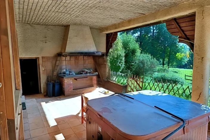 Image No.4-6 Bed Property for sale