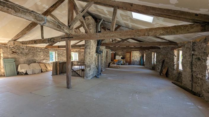 Image No.10-5 Bed House for sale