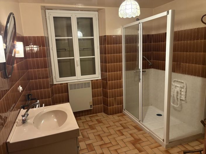 Image No.10-5 Bed House for sale