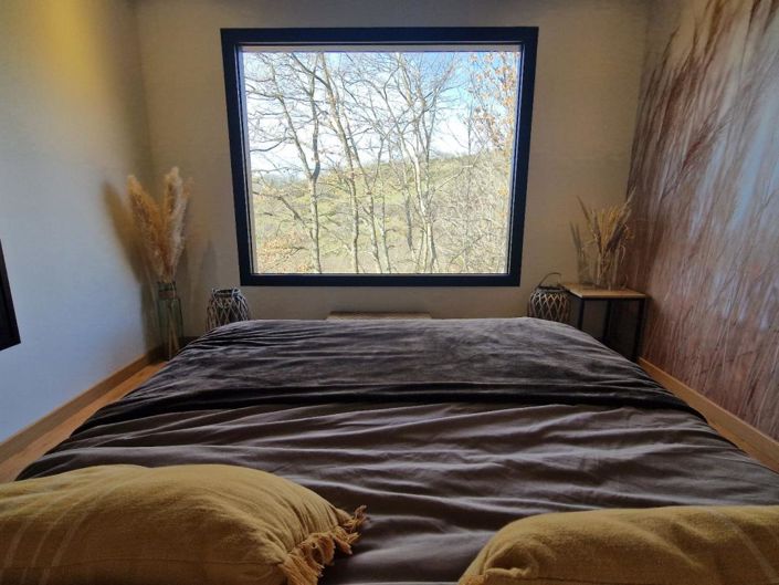 Image No.12-4 Bed Property for sale