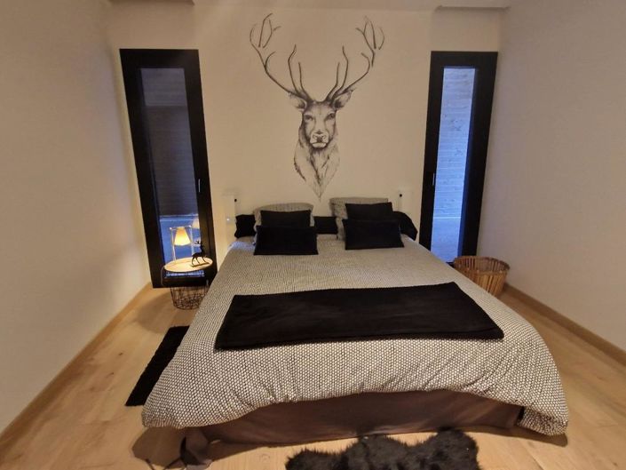 Image No.18-4 Bed Property for sale