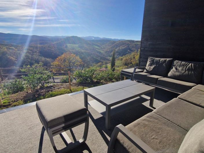 Image No.3-4 Bed Property for sale