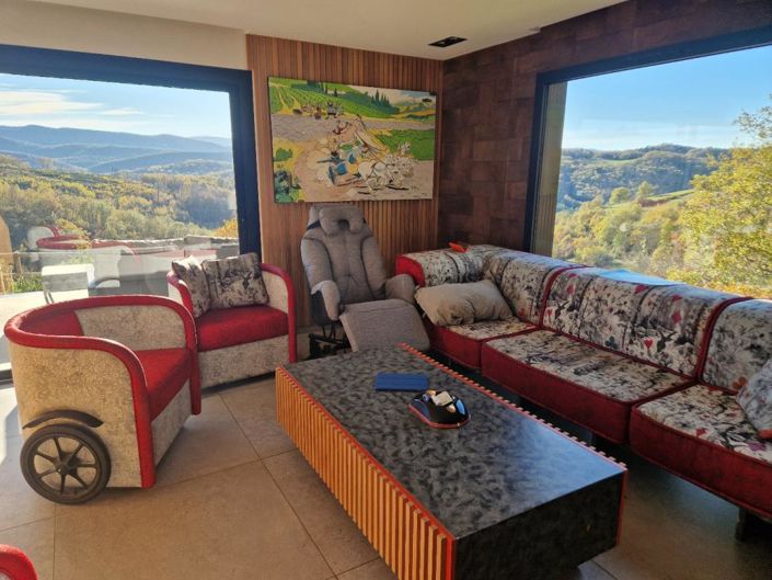 Image No.8-4 Bed Property for sale