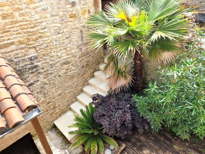 Image No.6-3 Bed Property for sale