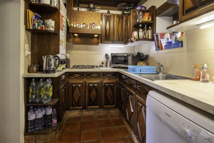 Image No.10-3 Bed House for sale