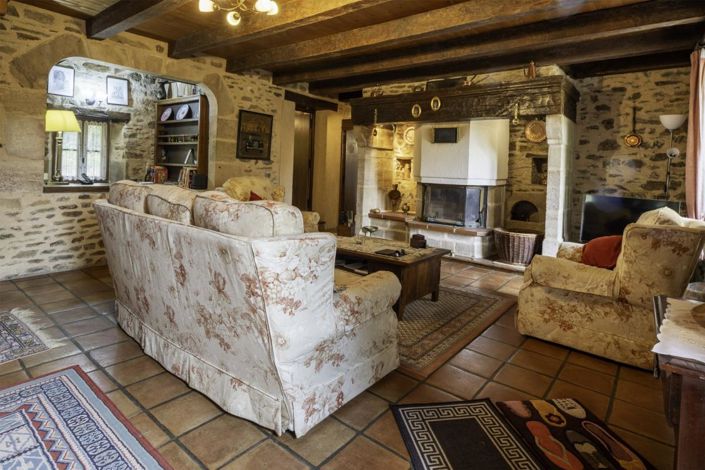 Image No.8-3 Bed House for sale