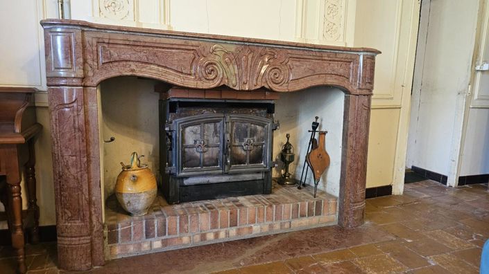 Image No.9-8 Bed Property for sale