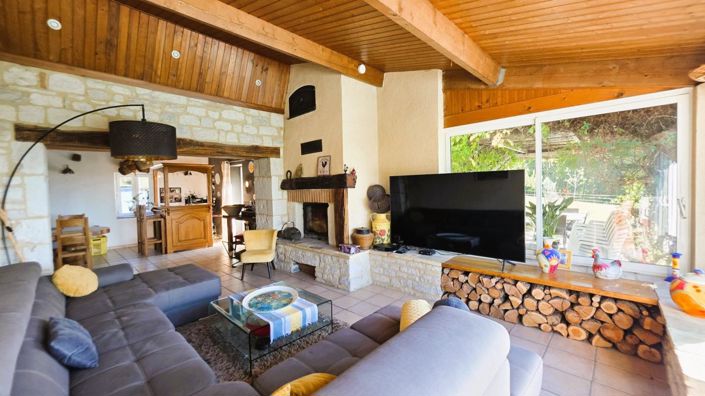 Image No.6-4 Bed Property for sale