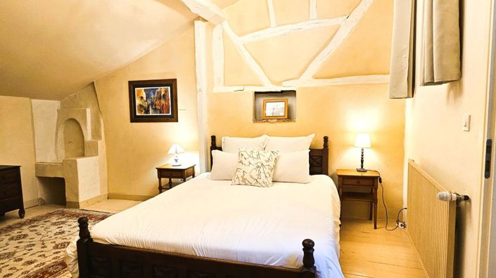 Image No.14-10 Bed House for sale