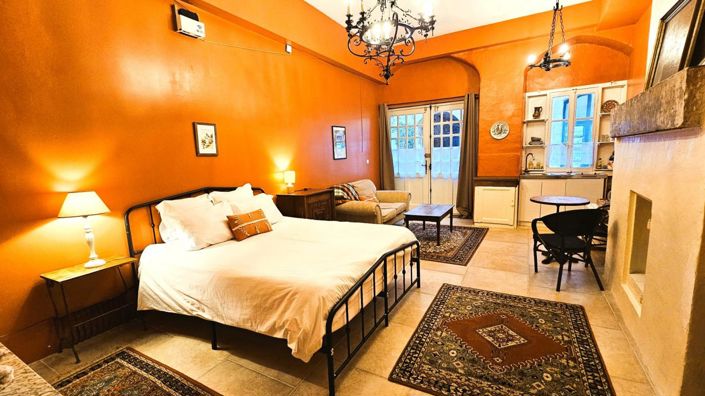 Image No.5-10 Bed House for sale