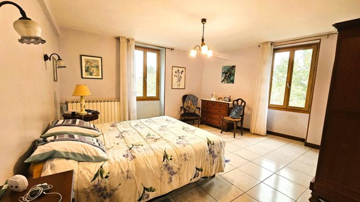 Image No.10-Propriété de 6 chambres à vendre à Varen