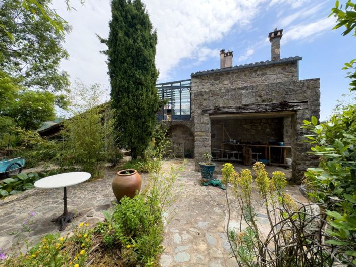 Image No.6-2 Bed Property for sale