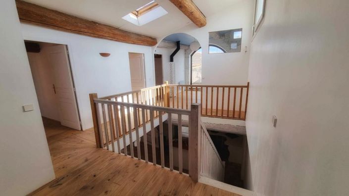 Image No.12-3 Bed Property for sale